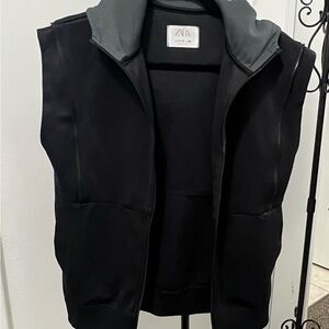 Zara Black Minimalist Vest. #019